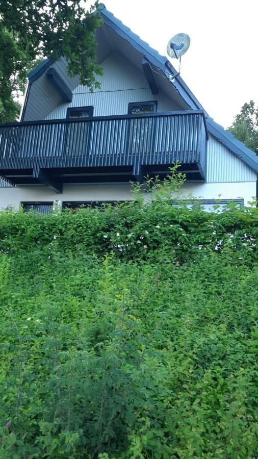 Ferienhaus Im Seepark Kirchheim كيرشهيم المظهر الخارجي الصورة